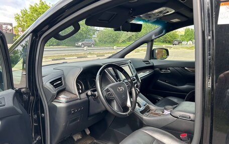 Toyota Alphard III, 2019 год, 4 550 000 рублей, 12 фотография
