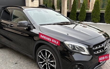 Mercedes-Benz GLA, 2019 год, 2 900 000 рублей, 2 фотография