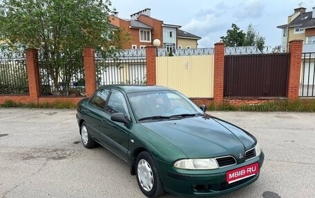 Mitsubishi Carisma I, 2000 год, 177 000 рублей, 1 фотография