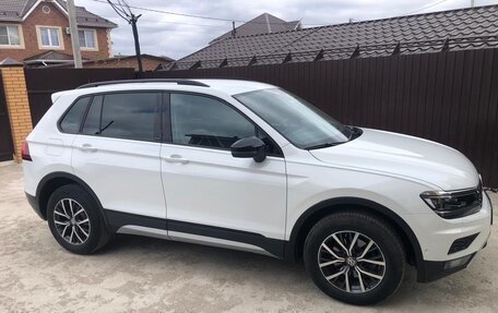 Volkswagen Tiguan II, 2019 год, 2 980 000 рублей, 4 фотография
