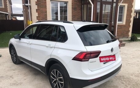 Volkswagen Tiguan II, 2019 год, 2 980 000 рублей, 7 фотография