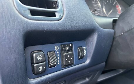 Mitsubishi Carisma I, 2000 год, 177 000 рублей, 11 фотография