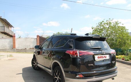 Toyota RAV4, 2017 год, 2 300 000 рублей, 4 фотография