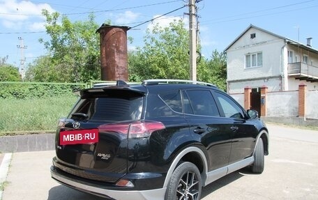 Toyota RAV4, 2017 год, 2 300 000 рублей, 2 фотография
