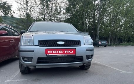 Ford Fusion I, 2005 год, 500 000 рублей, 10 фотография
