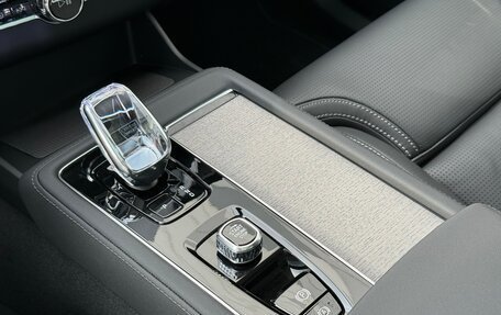 Volvo XC90 II рестайлинг, 2025 год, 11 500 000 рублей, 25 фотография