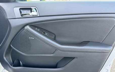 KIA Optima III, 2013 год, 1 370 000 рублей, 27 фотография