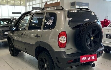 Chevrolet Niva I рестайлинг, 2015 год, 570 000 рублей, 5 фотография