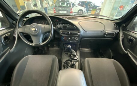 Chevrolet Niva I рестайлинг, 2015 год, 570 000 рублей, 12 фотография