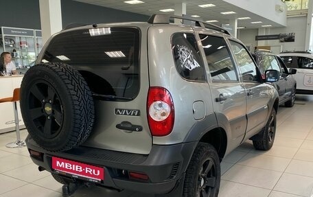 Chevrolet Niva I рестайлинг, 2015 год, 570 000 рублей, 4 фотография