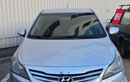 Hyundai Solaris II рестайлинг, 2016 год, 640 000 рублей, 1 фотография