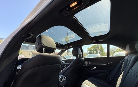 Mercedes-Benz E-Класс, 2019 год, 4 850 000 рублей, 13 фотография