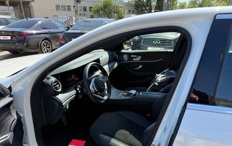 Mercedes-Benz E-Класс, 2019 год, 4 850 000 рублей, 10 фотография