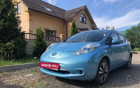 Nissan Leaf I, 2017 год, 1 200 000 рублей, 3 фотография