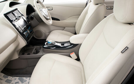Nissan Leaf I, 2011 год, 629 000 рублей, 24 фотография