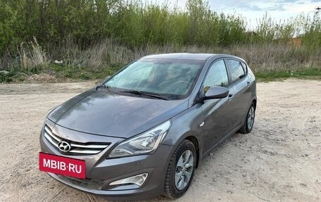 Hyundai Solaris II рестайлинг, 2014 год, 700 000 рублей, 6 фотография