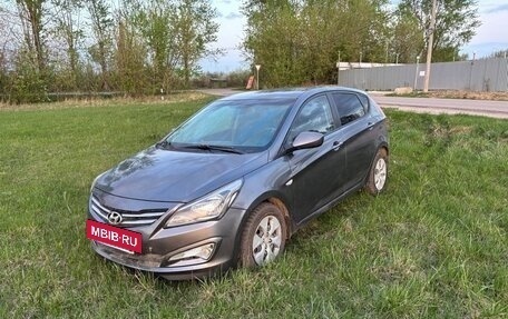 Hyundai Solaris II рестайлинг, 2014 год, 700 000 рублей, 8 фотография