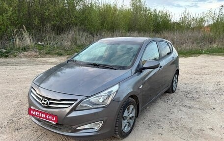 Hyundai Solaris II рестайлинг, 2014 год, 700 000 рублей, 11 фотография