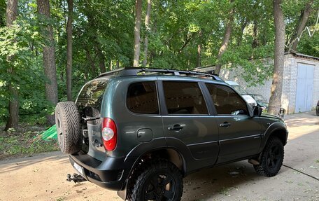 Chevrolet Niva I рестайлинг, 2011 год, 505 000 рублей, 3 фотография