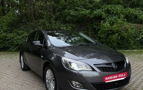 Opel Astra J, 2011 год, 1 200 000 рублей, 13 фотография