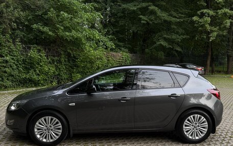 Opel Astra J, 2011 год, 1 200 000 рублей, 34 фотография