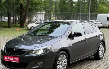 Opel Astra J, 2011 год, 1 200 000 рублей, 35 фотография
