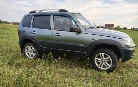 Chevrolet Niva I рестайлинг, 2009 год, 460 000 рублей, 5 фотография