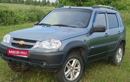 Chevrolet Niva I рестайлинг, 2009 год, 460 000 рублей, 3 фотография