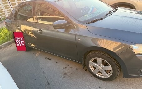 Skoda Rapid I, 2014 год, 950 000 рублей, 3 фотография