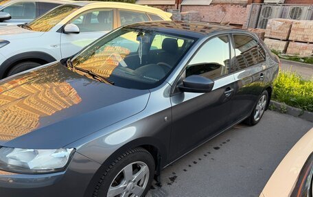 Skoda Rapid I, 2014 год, 950 000 рублей, 2 фотография