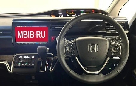 Honda Stepwgn IV, 2021 год, 1 700 060 рублей, 8 фотография