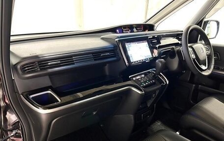 Honda Stepwgn IV, 2021 год, 1 700 060 рублей, 24 фотография