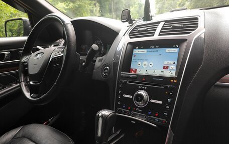 Ford Explorer VI, 2018 год, 3 175 000 рублей, 8 фотография