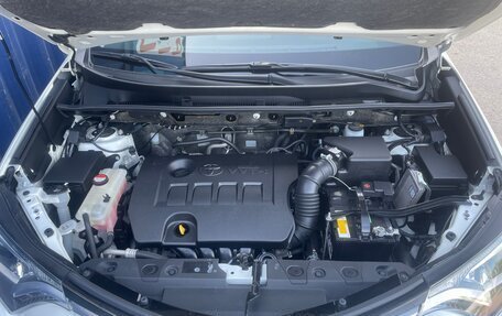 Toyota RAV4, 2016 год, 2 120 000 рублей, 10 фотография