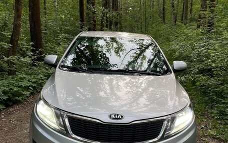 KIA Rio III рестайлинг, 2015 год, 1 050 000 рублей, 3 фотография