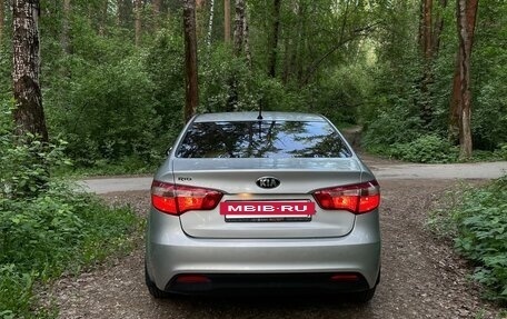 KIA Rio III рестайлинг, 2015 год, 1 050 000 рублей, 10 фотография