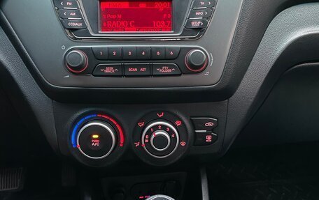 KIA Rio III рестайлинг, 2015 год, 1 050 000 рублей, 17 фотография
