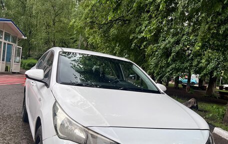 Hyundai Solaris II рестайлинг, 2022 год, 1 470 000 рублей, 2 фотография