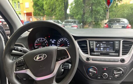 Hyundai Solaris II рестайлинг, 2022 год, 1 470 000 рублей, 7 фотография