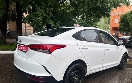 Hyundai Solaris II рестайлинг, 2022 год, 1 470 000 рублей, 5 фотография
