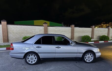 Mercedes-Benz C-Класс, 1993 год, 550 000 рублей, 8 фотография