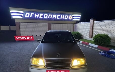 Mercedes-Benz C-Класс, 1993 год, 550 000 рублей, 2 фотография