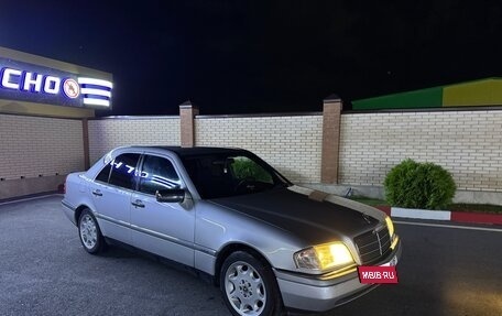 Mercedes-Benz C-Класс, 1993 год, 550 000 рублей, 3 фотография