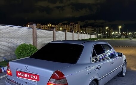 Mercedes-Benz C-Класс, 1993 год, 550 000 рублей, 9 фотография