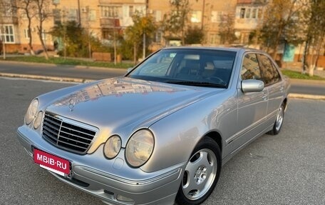 Mercedes-Benz E-Класс, 1998 год, 1 100 000 рублей, 3 фотография