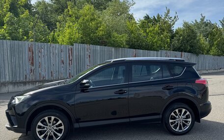 Toyota RAV4, 2019 год, 3 000 000 рублей, 4 фотография