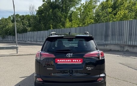 Toyota RAV4, 2019 год, 3 000 000 рублей, 5 фотография
