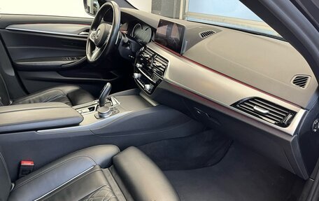 BMW 5 серия, 2019 год, 3 950 000 рублей, 18 фотография
