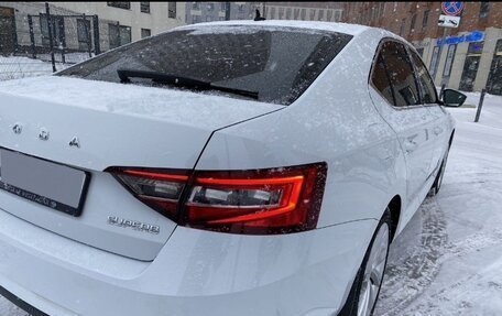 Skoda Superb III рестайлинг, 2017 год, 2 400 000 рублей, 5 фотография
