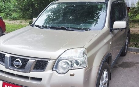 Nissan X-Trail, 2011 год, 900 000 рублей, 1 фотография